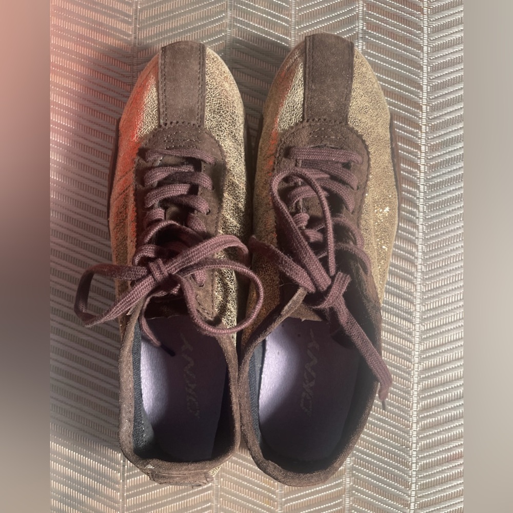 CLEARANCE - ANY 2 PAIRS OF SHOES $35 DKNY Distance II flats Size 6.5